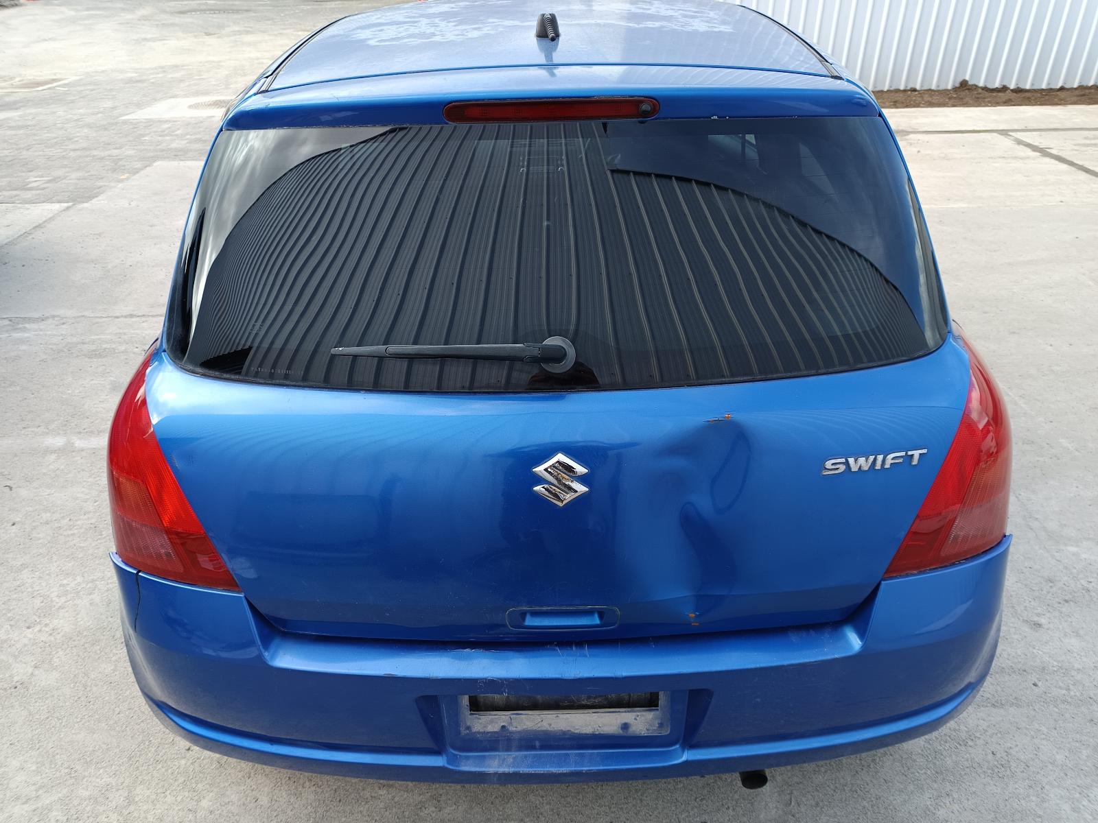 View SUZUKI SWIFT 2005 5_DOOR Hatchback Breaking