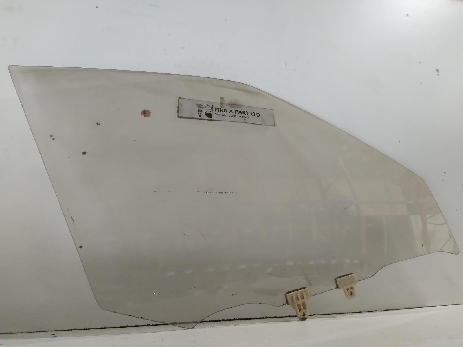 1990 NISSAN BLUEBIRD Right Front Door Window Contact us for Photo