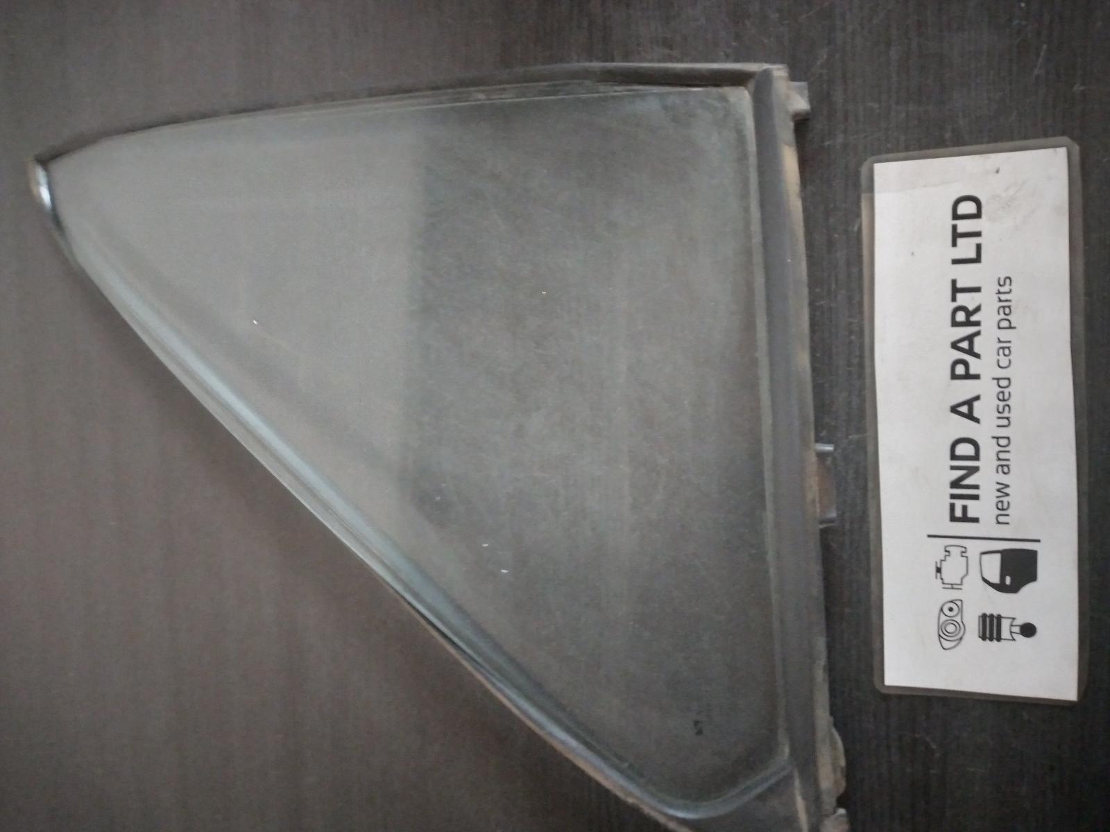 View Auto part Right Rear 1/4 Door Glass NISSAN BLUEBIRD 1990