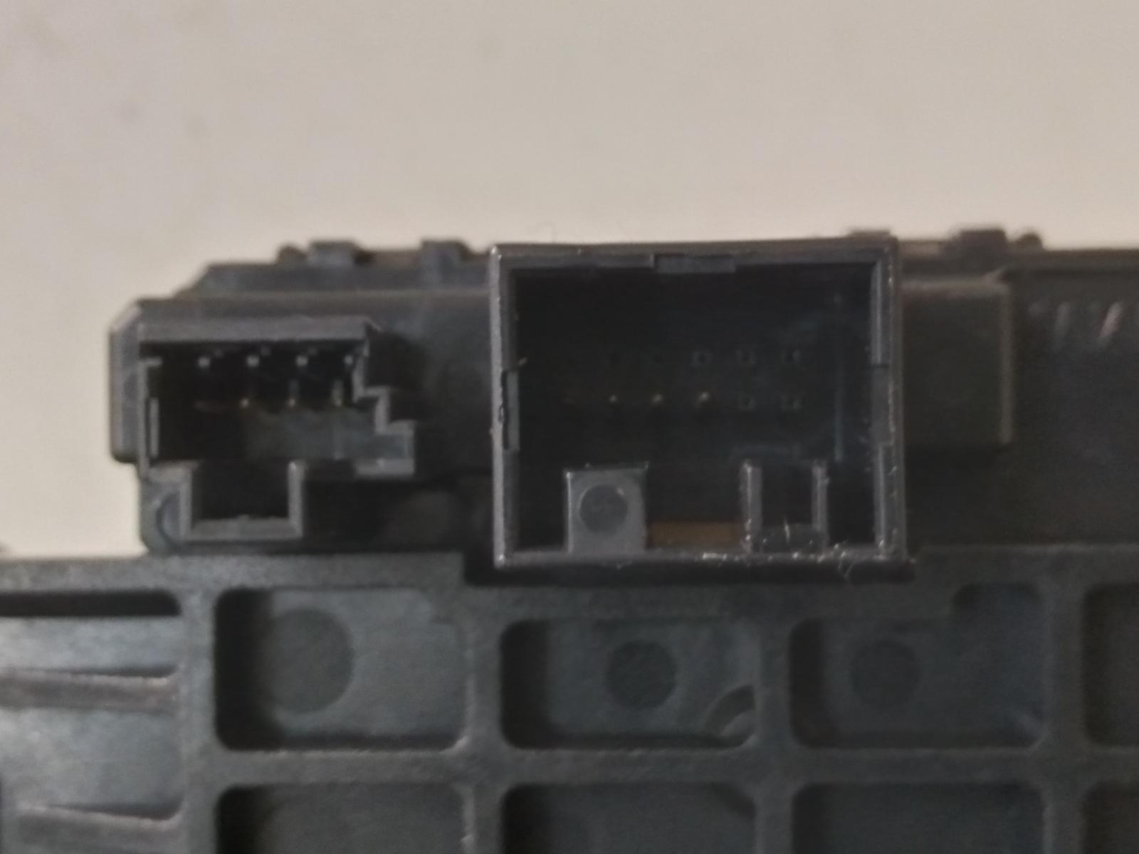 2005 MINI COOPER Airbag Module/Sensor Contact us for Photo