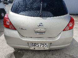 View NISSAN TIIDA 2005   Breaking