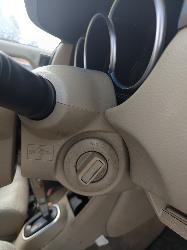 View NISSAN TIIDA 2005   Breaking