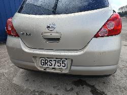 View NISSAN TIIDA 2005   Breaking