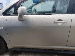 View NISSAN TIIDA 2005   Breaking