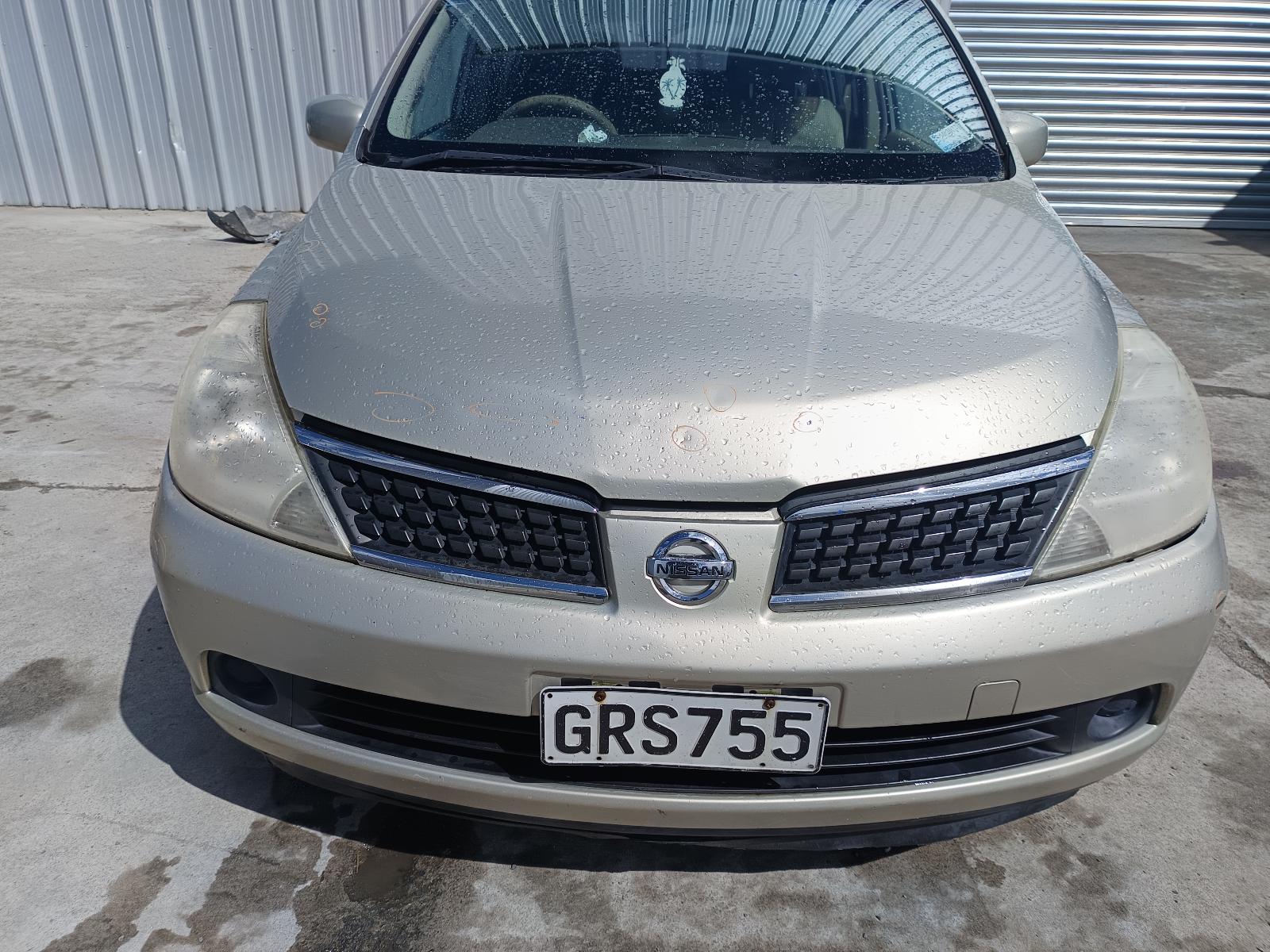 Image for a NISSAN TIIDA 2005 5_DOOR Hatchback Breaking