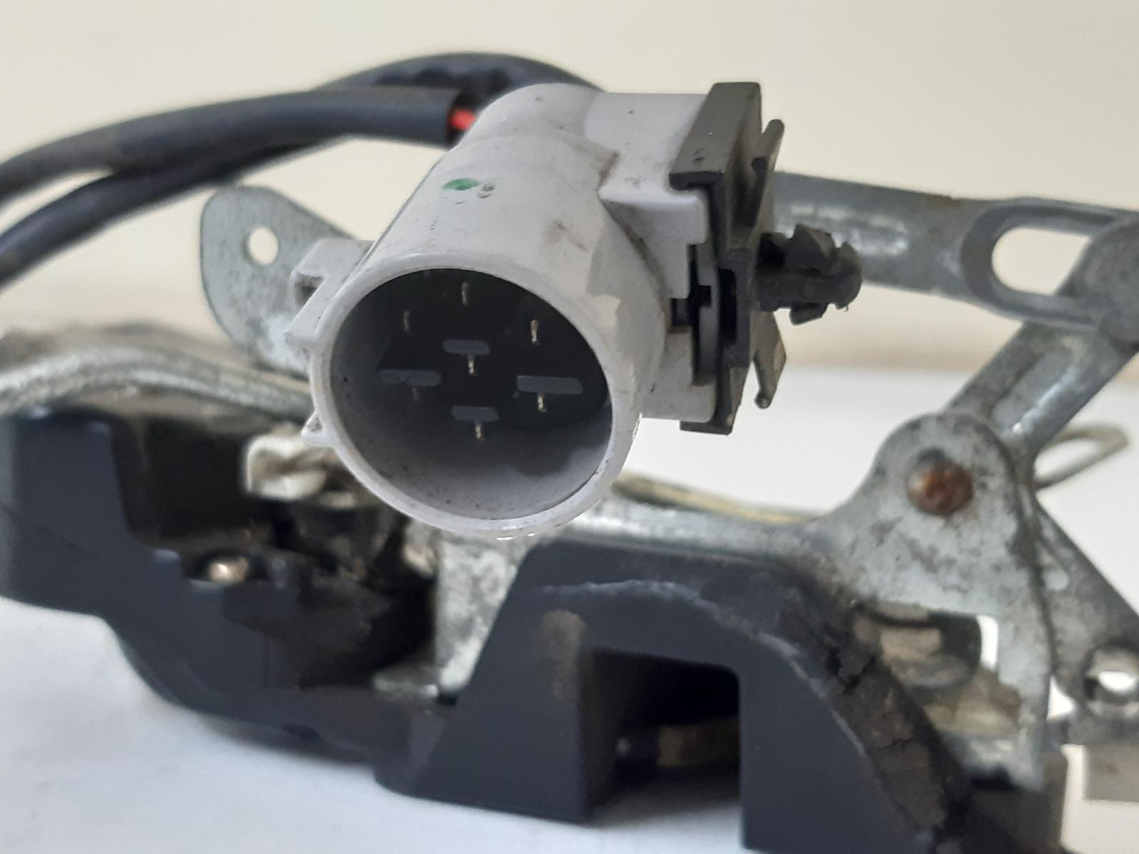 1990 TOYOTA CORONA Door/Boot/Gate Lock Contact us for Photo