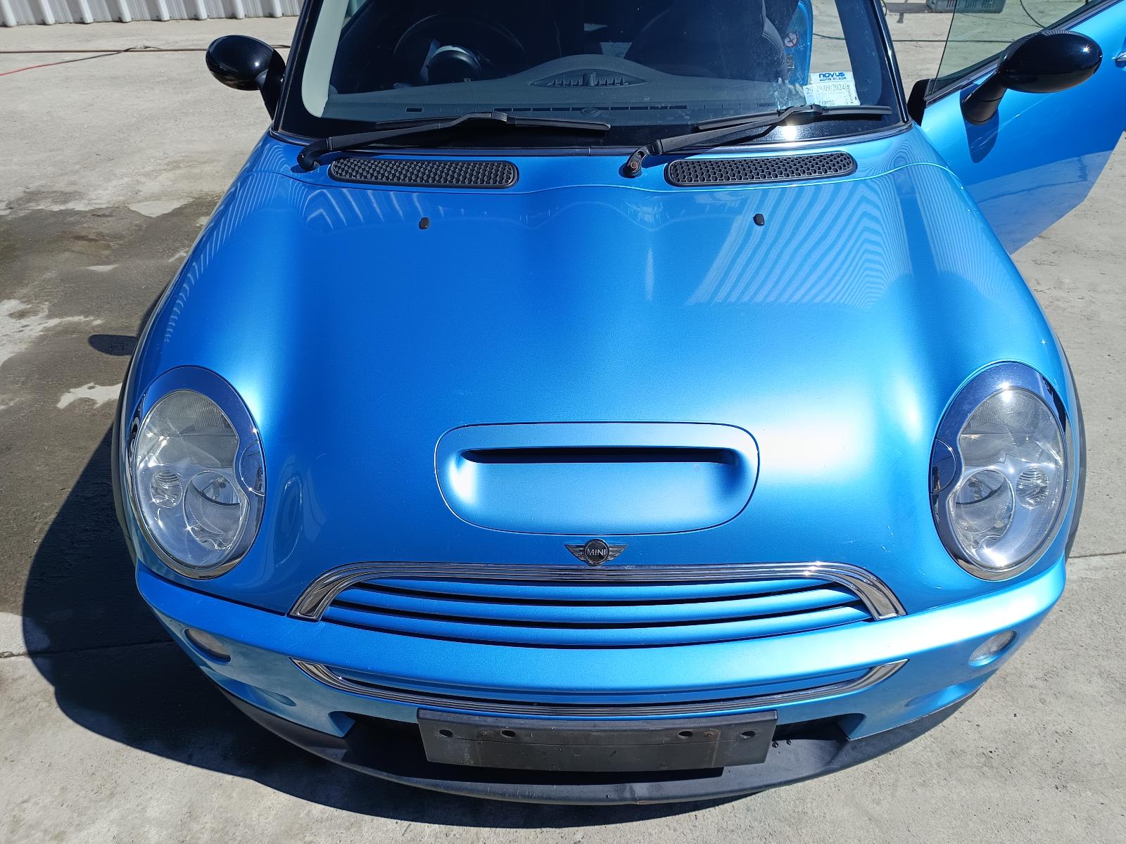 View MINI COOPER 2004 3 Door Hatchback Breaking
