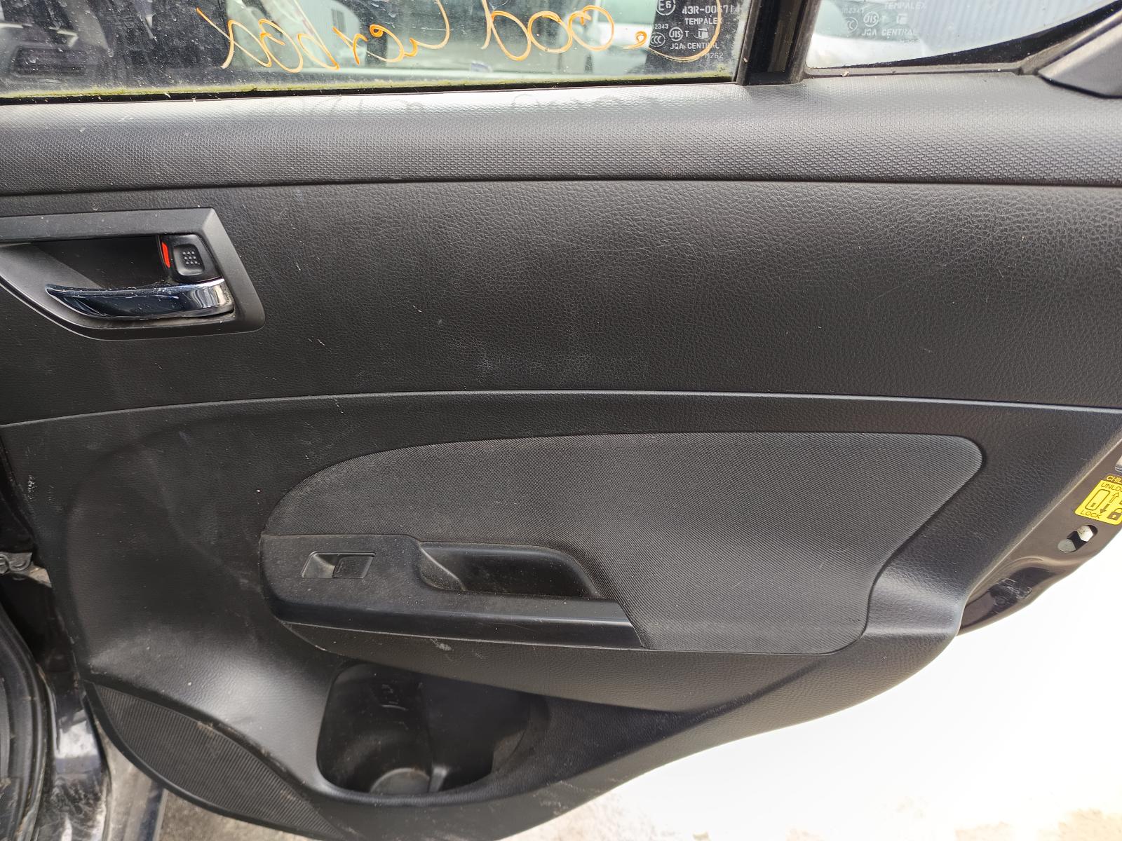 View SUZUKI SWIFT 2012   Breaking