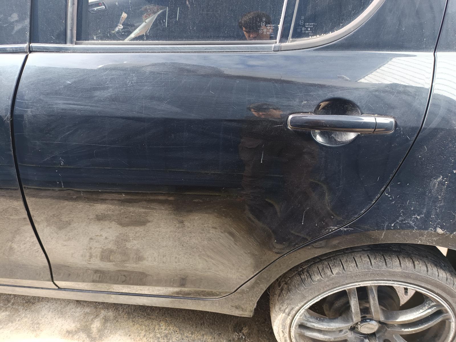 View SUZUKI SWIFT 2012   Breaking