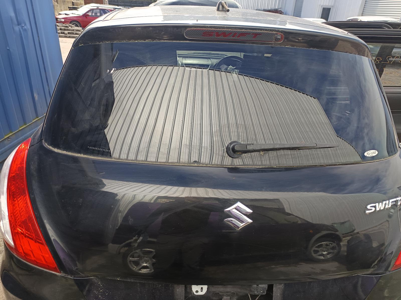 View SUZUKI SWIFT 2012   Breaking