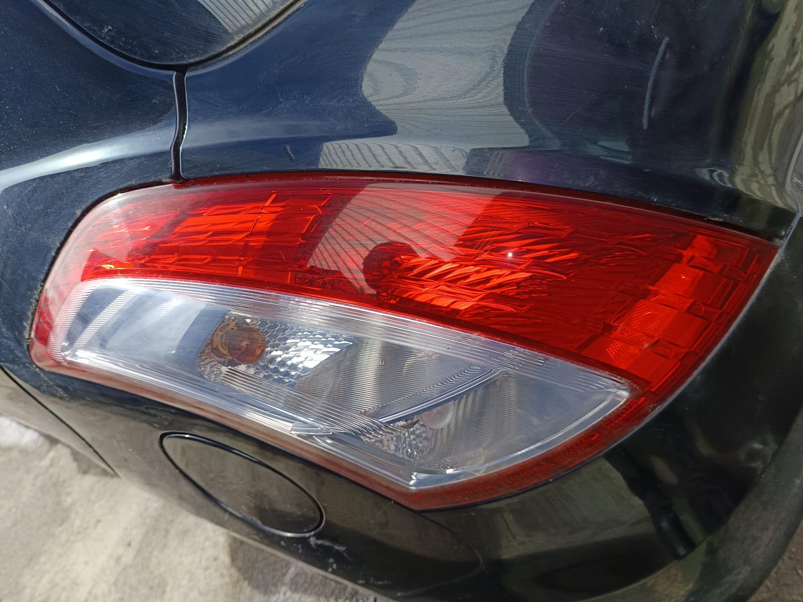 View SUZUKI SWIFT 2012   Breaking