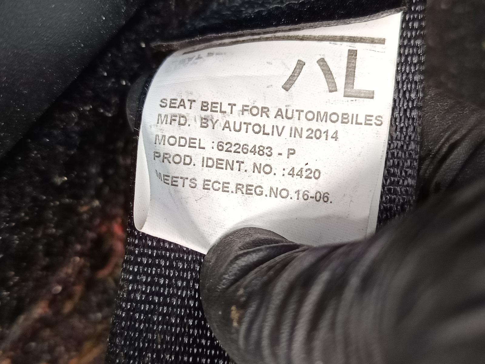 View TOYOTA PRIUS 2015   Breaking