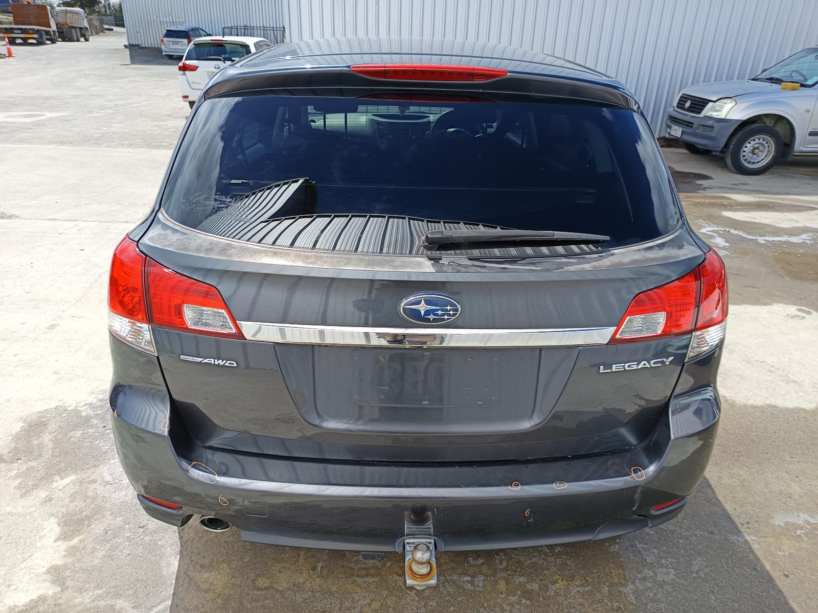 View SUBARU LIBERTY 2014   Breaking