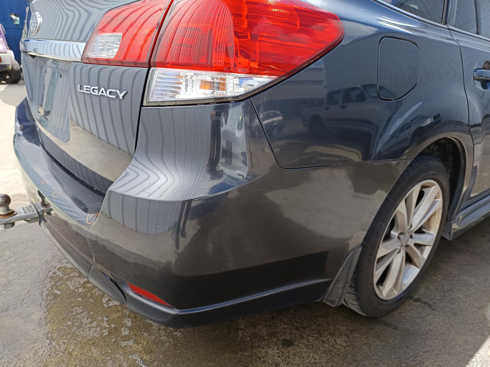 View SUBARU LIBERTY 2014   Breaking