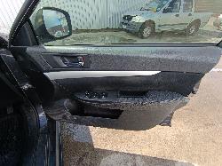View SUBARU LIBERTY 2014   Breaking