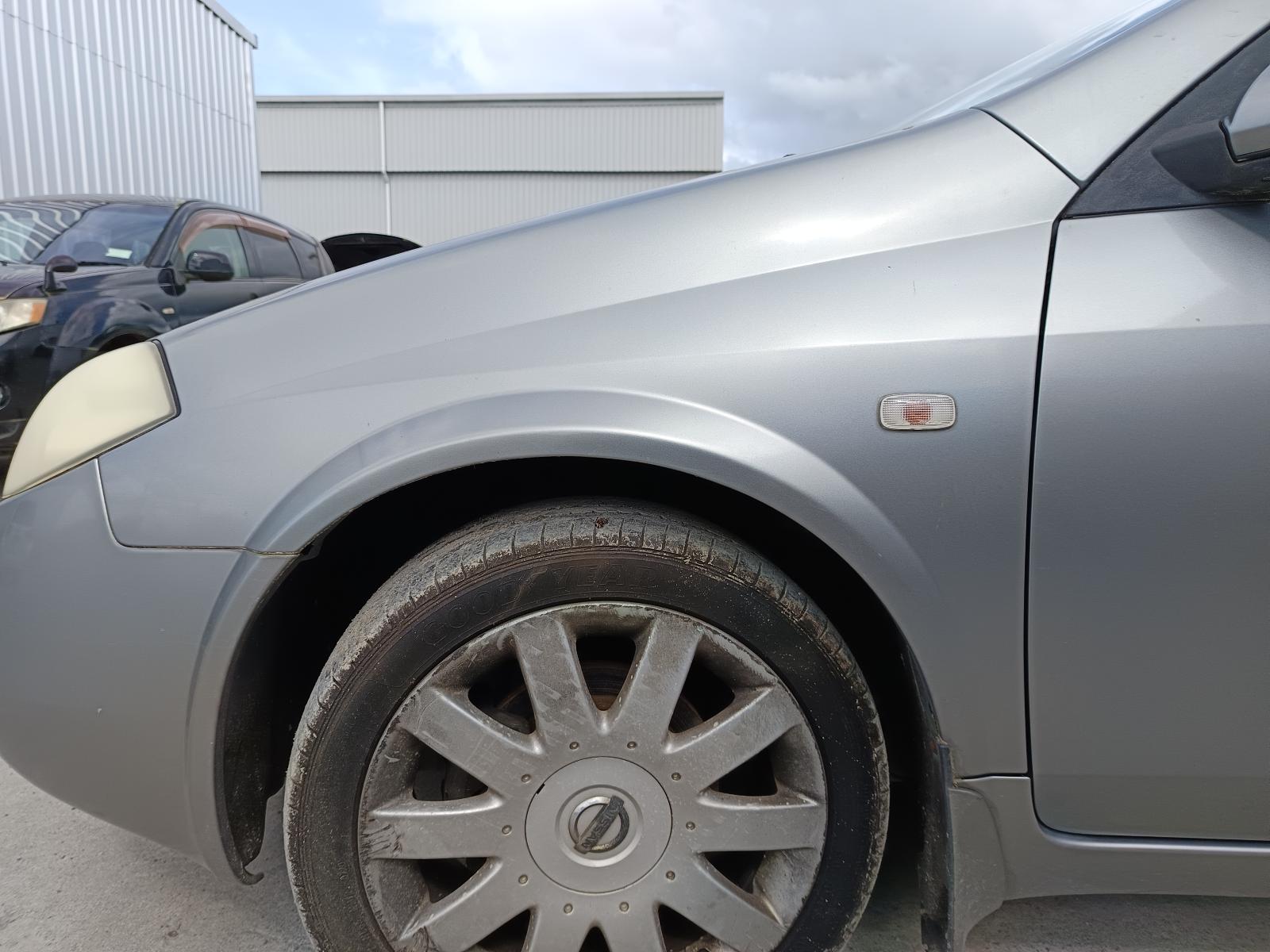 View NISSAN PRIMERA 2002   Breaking