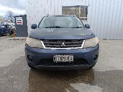 View MITSUBISHI OUTLANDER 2006   Breaking