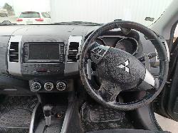 View MITSUBISHI OUTLANDER 2006   Breaking