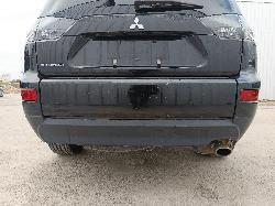 View MITSUBISHI OUTLANDER 2006   Breaking