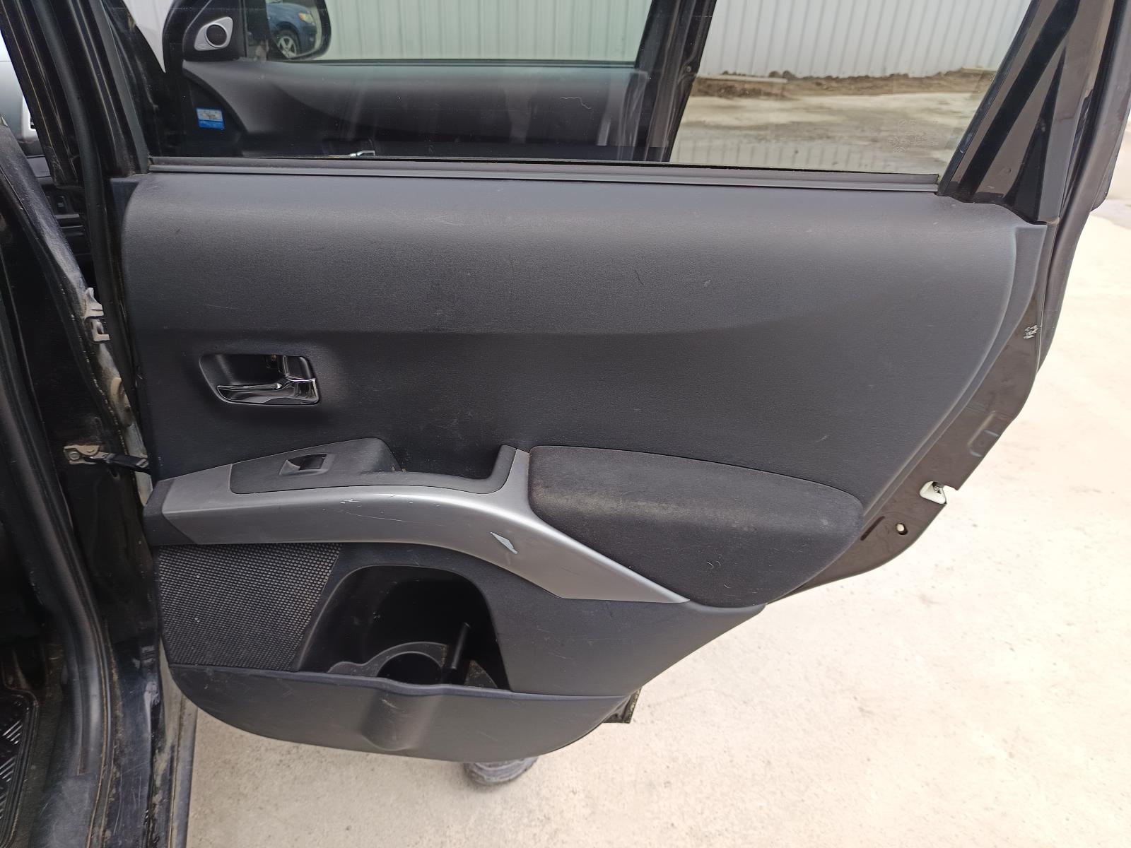 View MITSUBISHI OUTLANDER 2006   Breaking