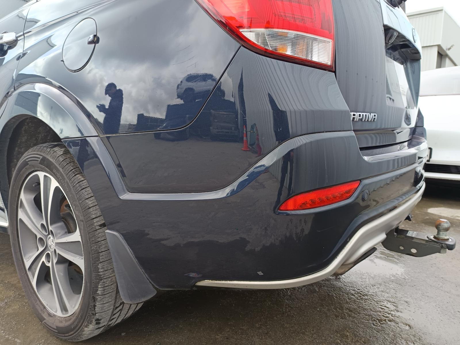 View HOLDEN CAPTIVA 2017   Breaking