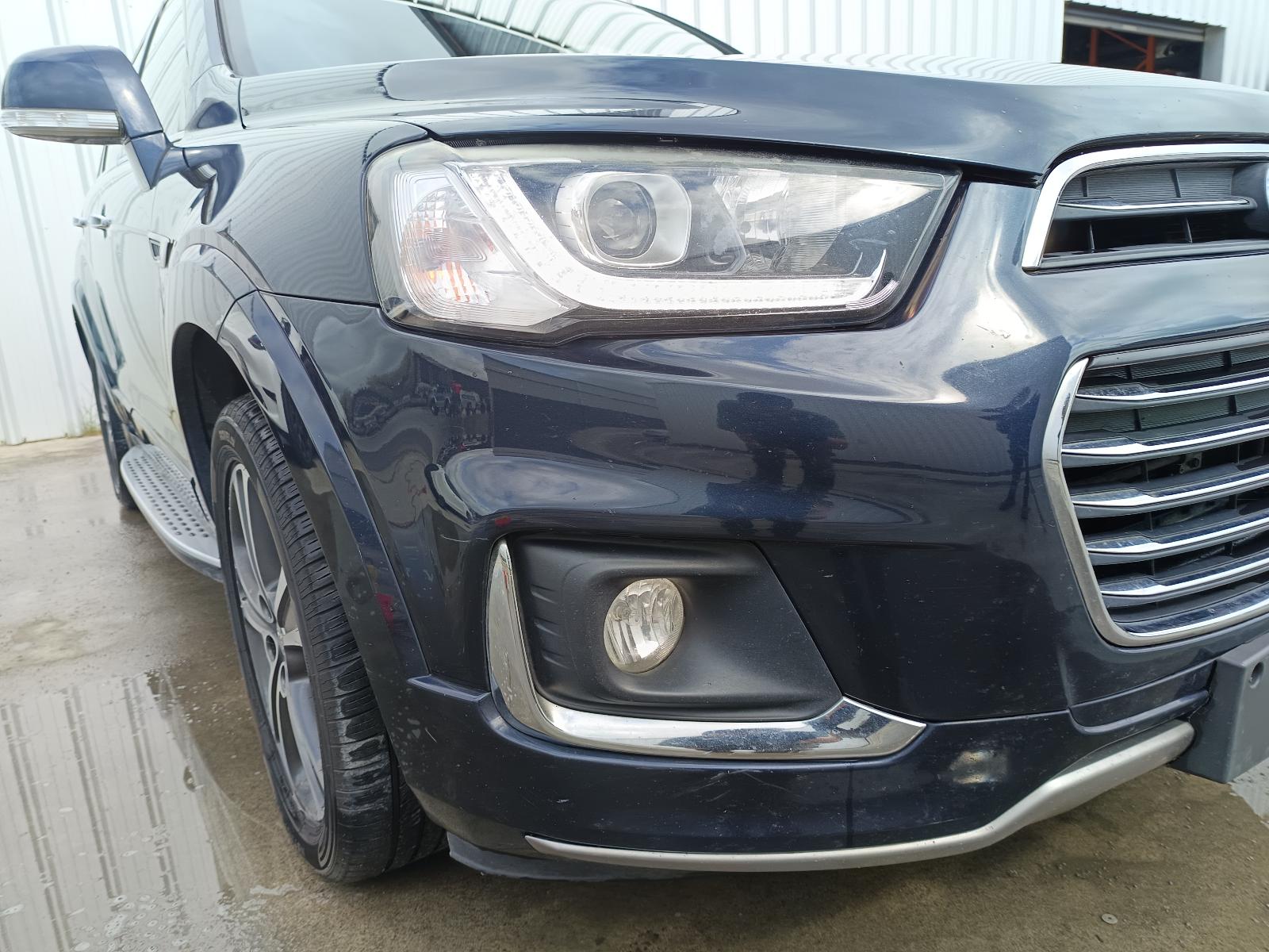 View HOLDEN CAPTIVA 2017   Breaking