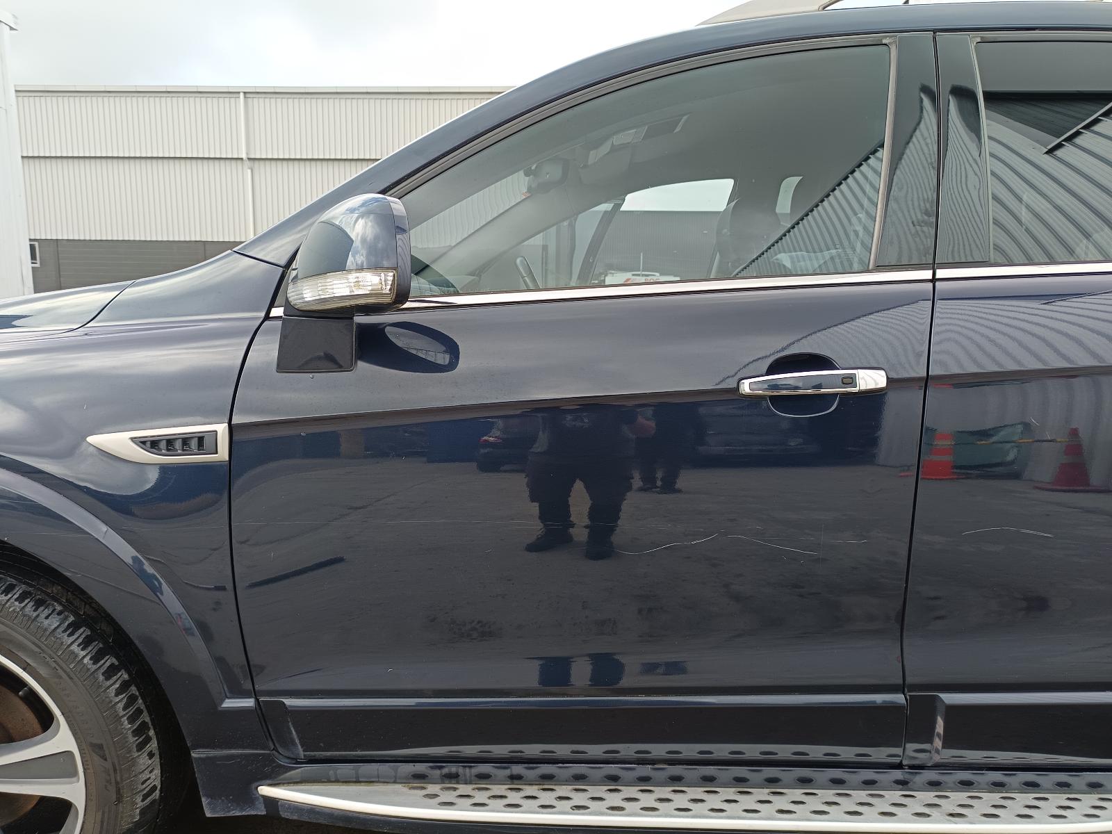 View HOLDEN CAPTIVA 2017   Breaking