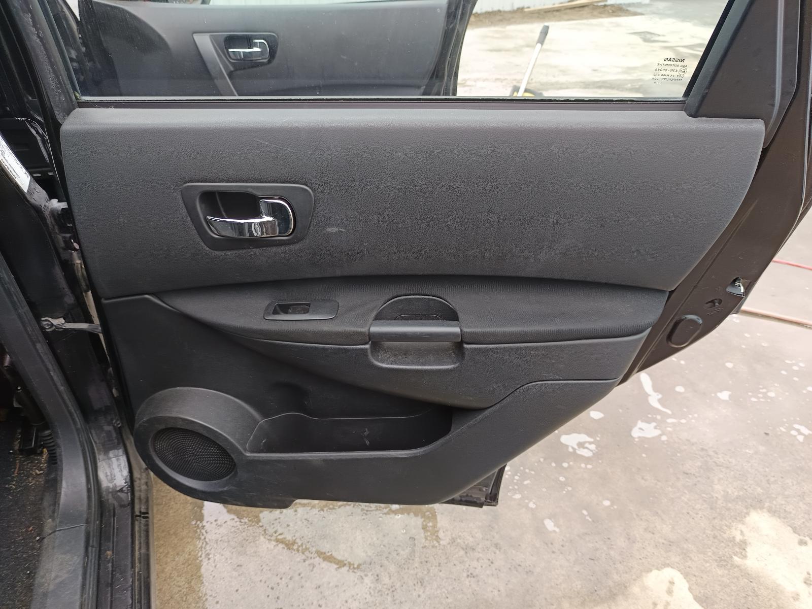 View NISSAN DUALIS 2011 5_DOOR Station Wagon Breaking