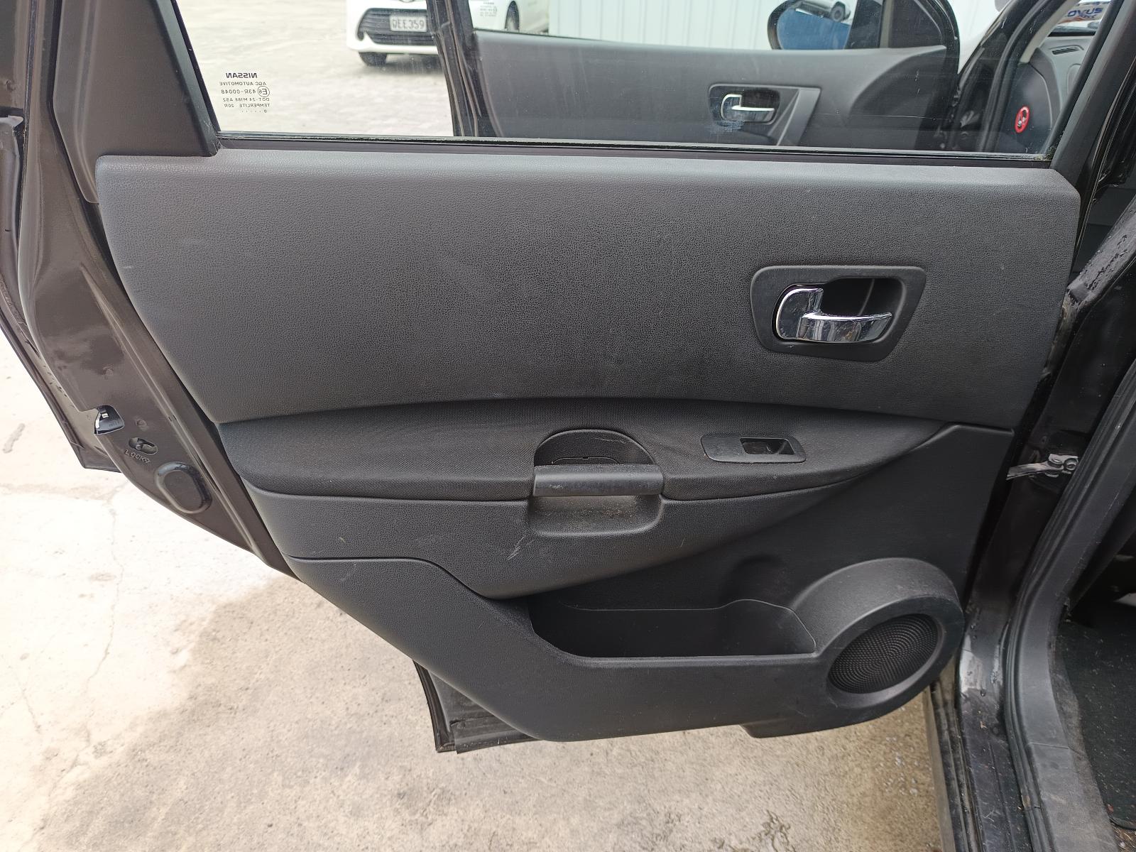 View NISSAN DUALIS 2011 5_DOOR Station Wagon Breaking