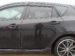 View MAZDA 3 2011   Breaking