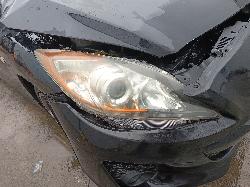 View MAZDA 3 2011   Breaking