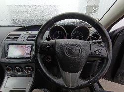 View MAZDA 3 2011   Breaking