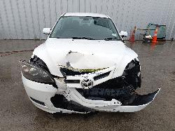 View MAZDA 3 2006 5_DOOR Hatchback Breaking