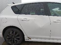 View MAZDA 3 2006 5_DOOR Hatchback Breaking