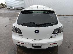 View MAZDA 3 2006 5_DOOR Hatchback Breaking