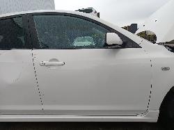 View MAZDA 3 2006 5_DOOR Hatchback Breaking