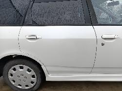 View NISSAN AD 2004 5_DOOR Station Wagon Breaking