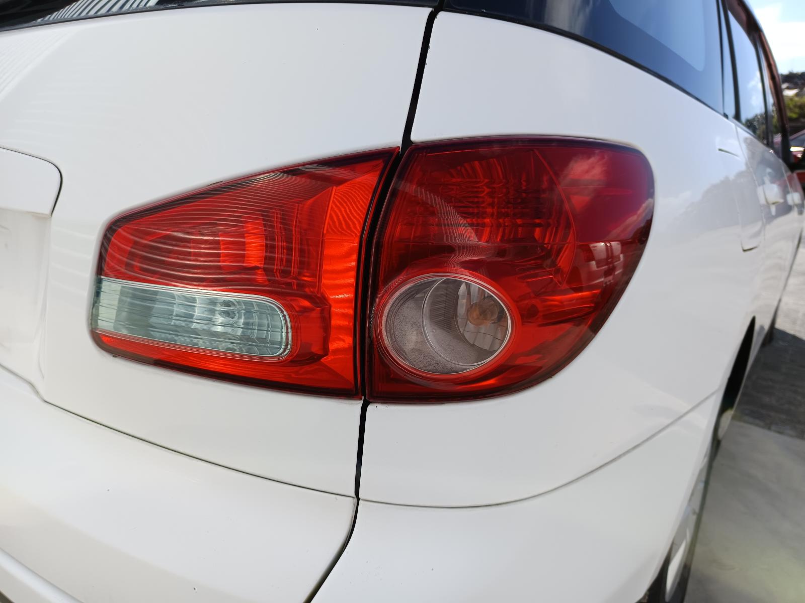 View NISSAN AD 2006 5_DOOR Station Wagon Breaking