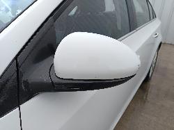 View HOLDEN CRUZE 2013 5_DOOR Sedan Breaking