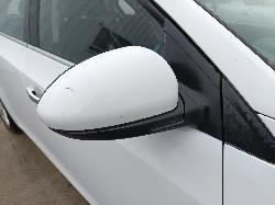 View HOLDEN CRUZE 2013 5_DOOR Sedan Breaking