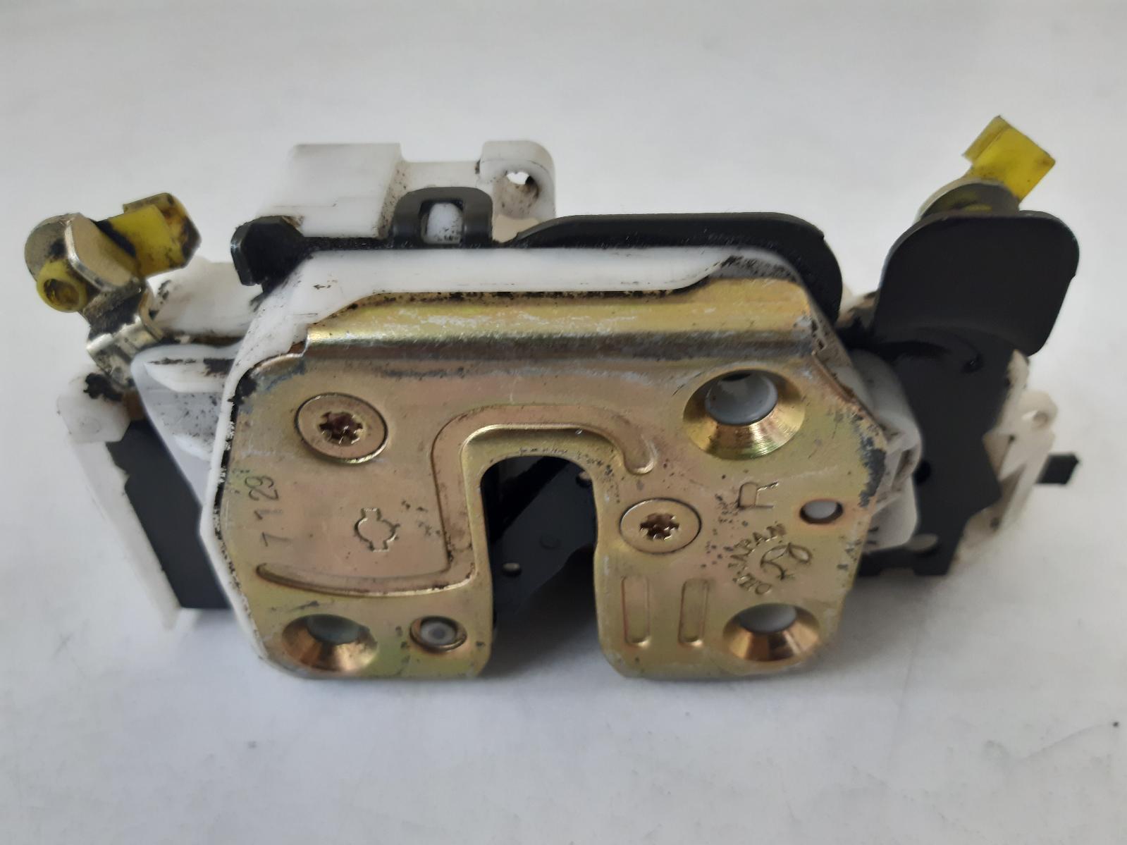 1998 NISSAN BLUEBIRD Door/Boot/Gate Lock Contact us for Photo