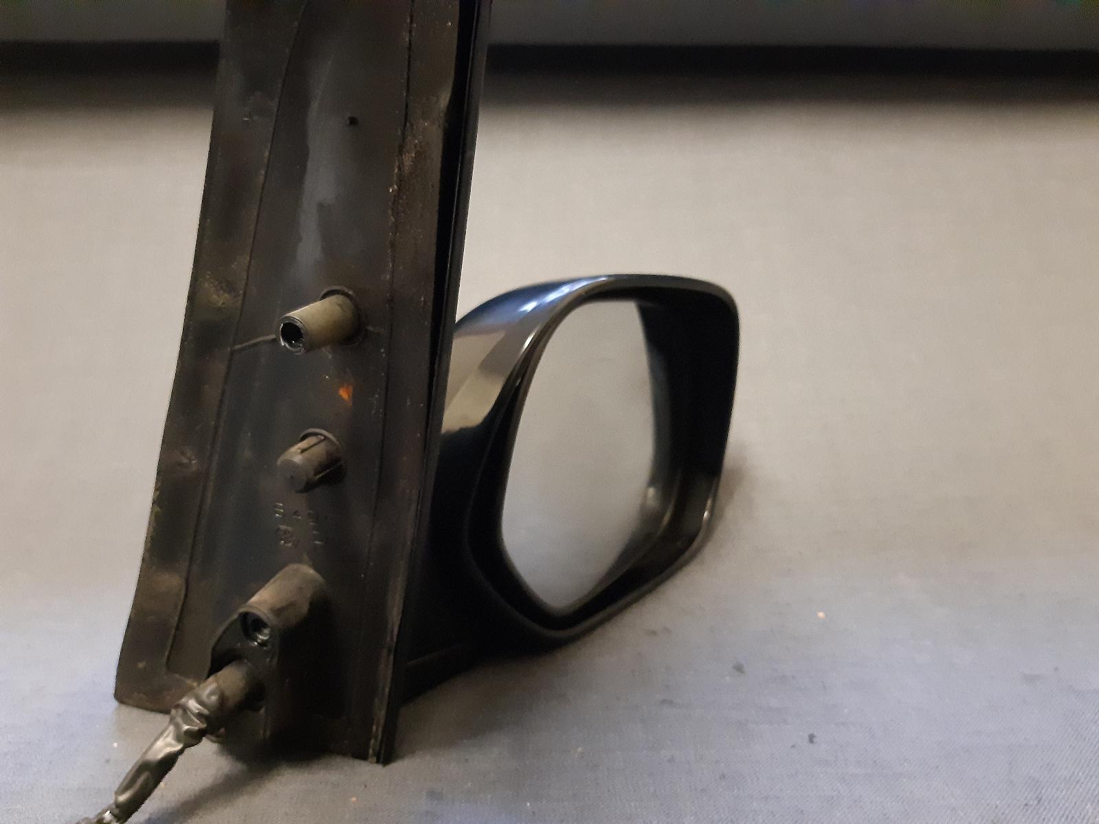 View Auto part Right Door Mirror TOYOTA NADIA (NZ ONLY) 2001