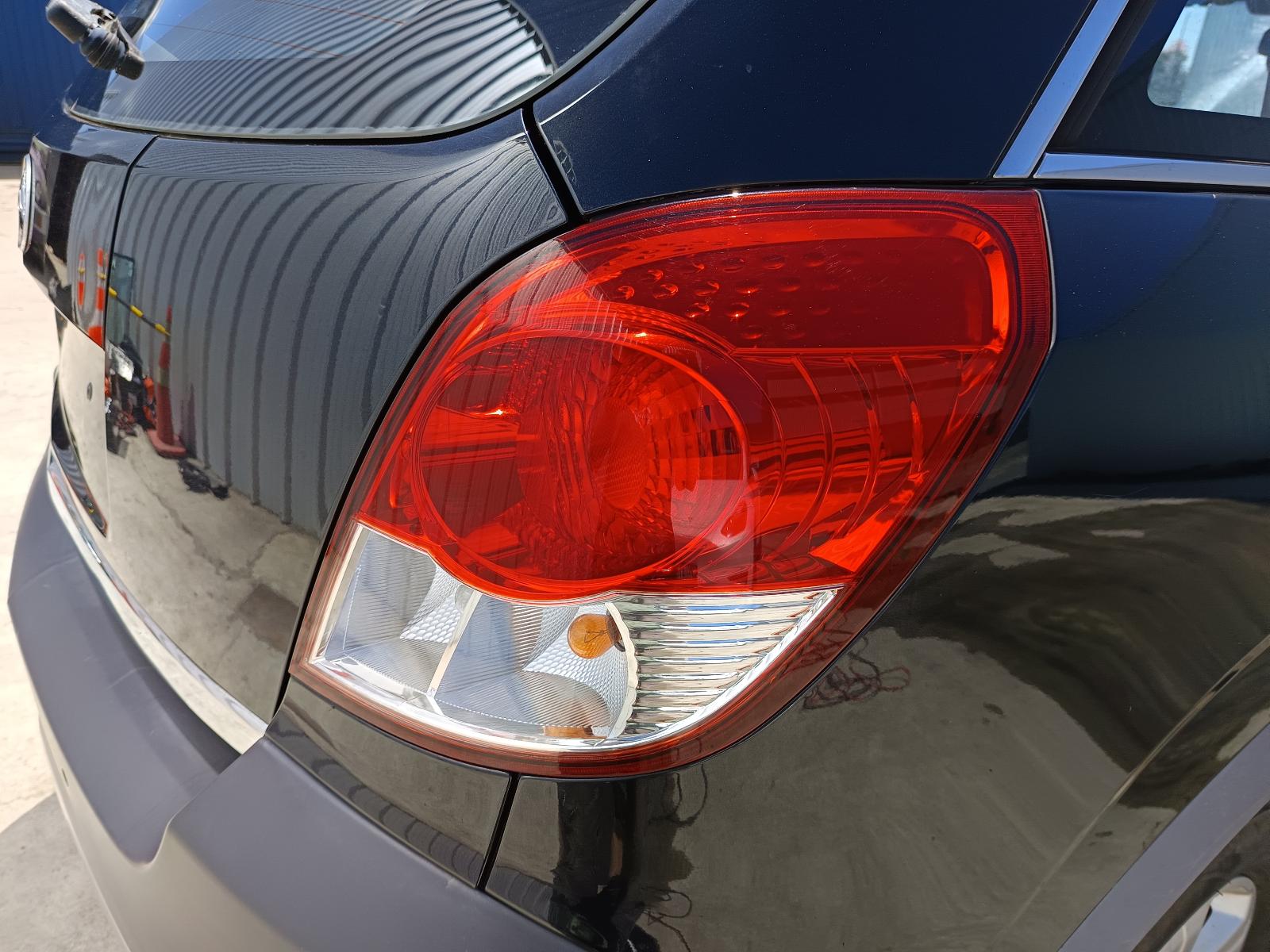 View HOLDEN CAPTIVA 2010 5_DOOR Station Wagon Breaking