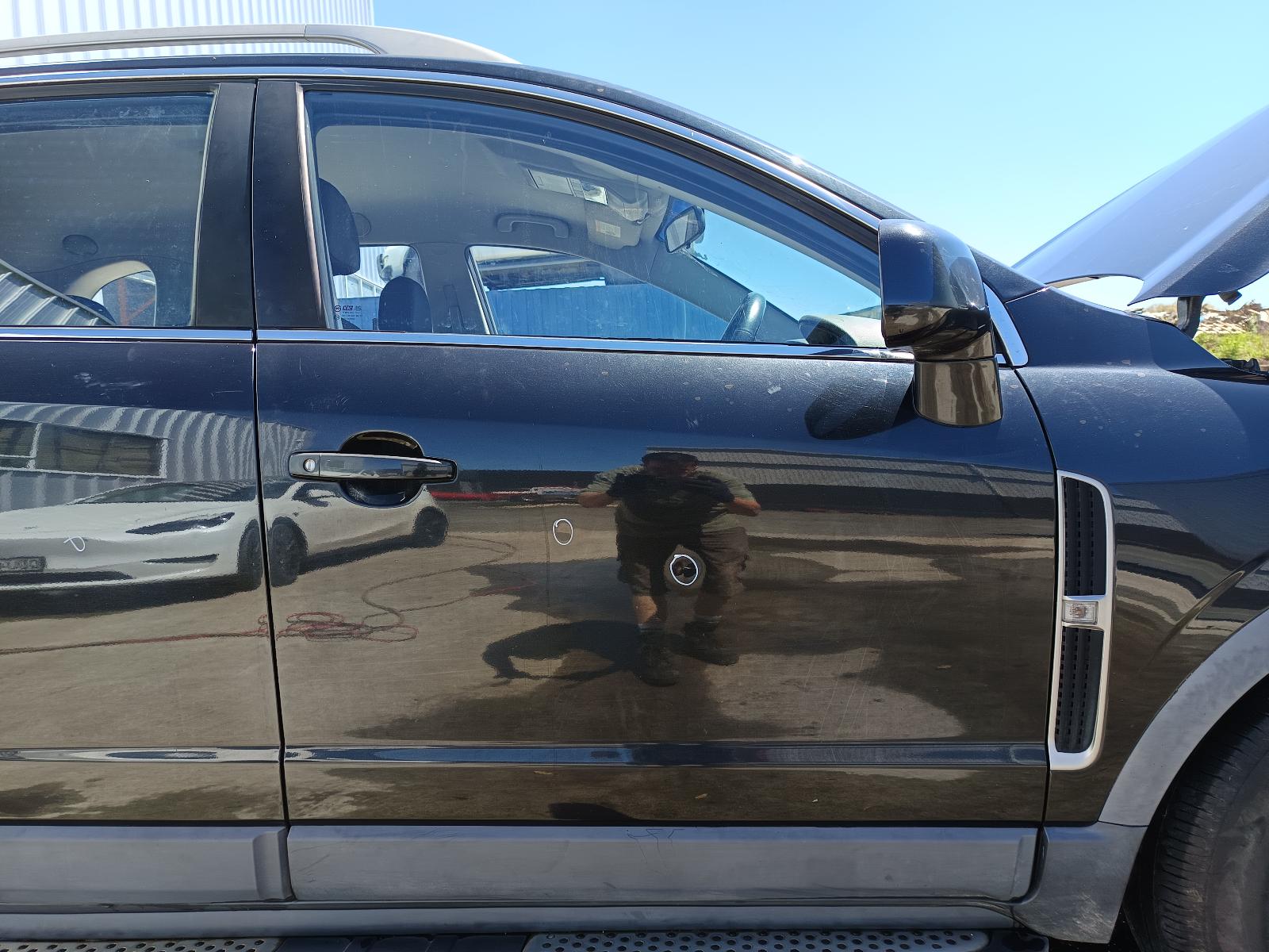 View HOLDEN CAPTIVA 2010 5_DOOR Station Wagon Breaking