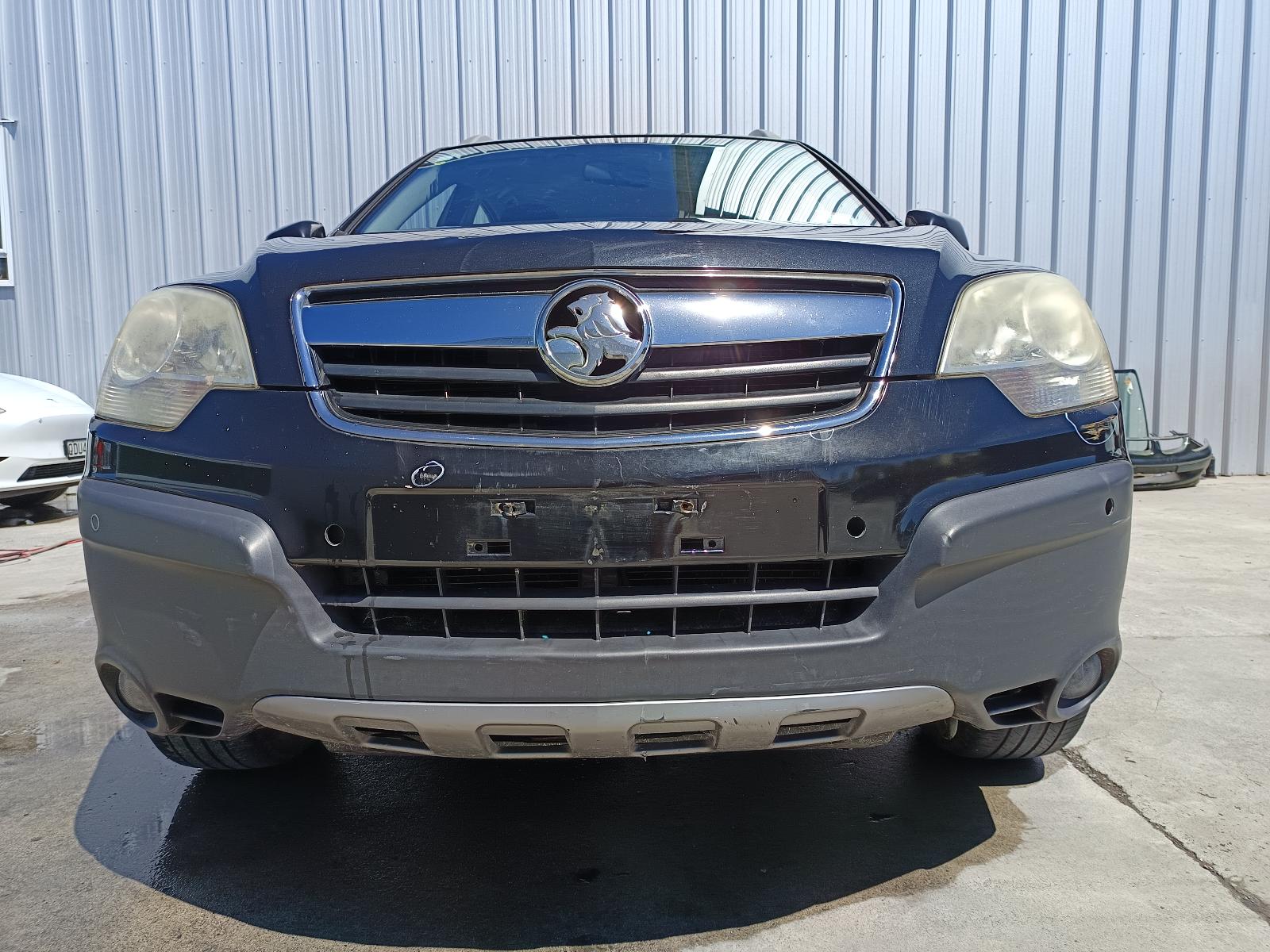 View HOLDEN CAPTIVA 2010 5_DOOR Station Wagon Breaking
