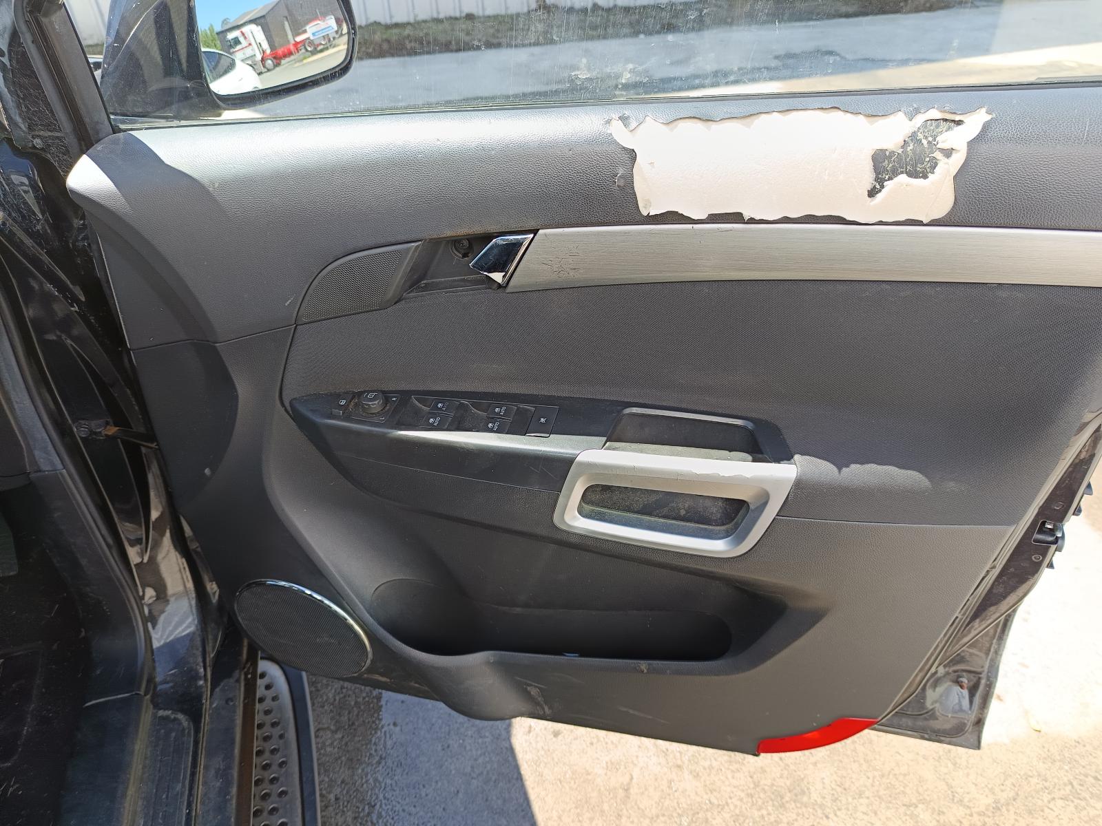 View HOLDEN CAPTIVA 2010 5_DOOR Station Wagon Breaking