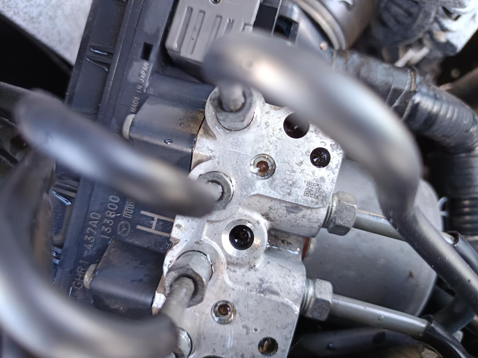 View MAZDA 6 2014   Breaking