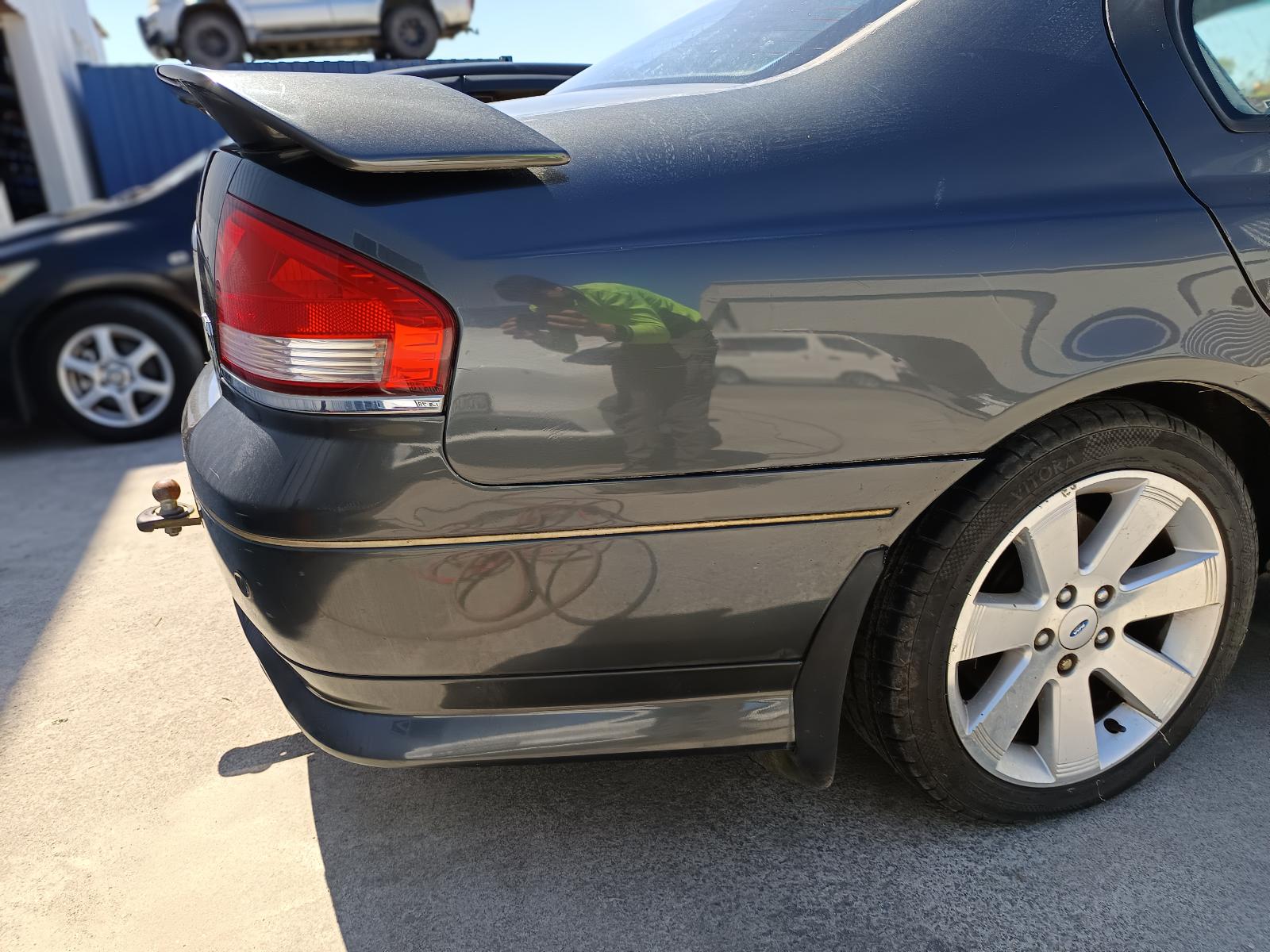 View FORD FALCON 2007   Breaking