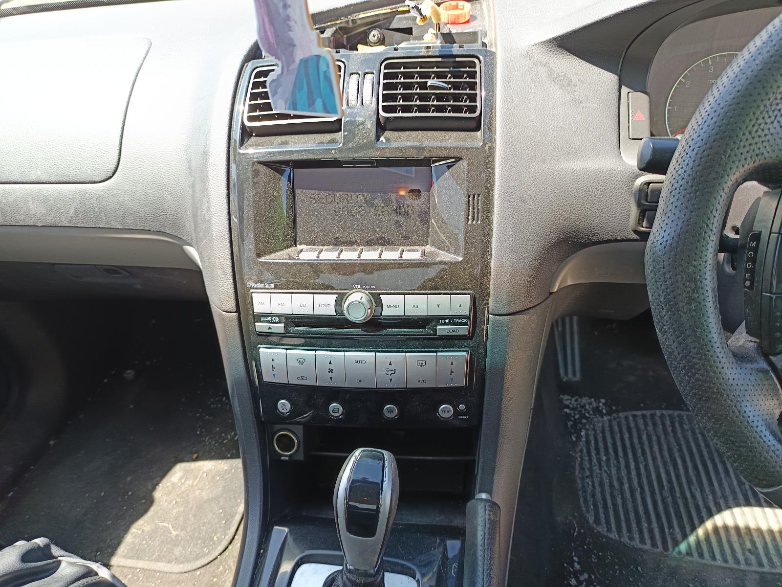 View FORD FALCON 2007   Breaking