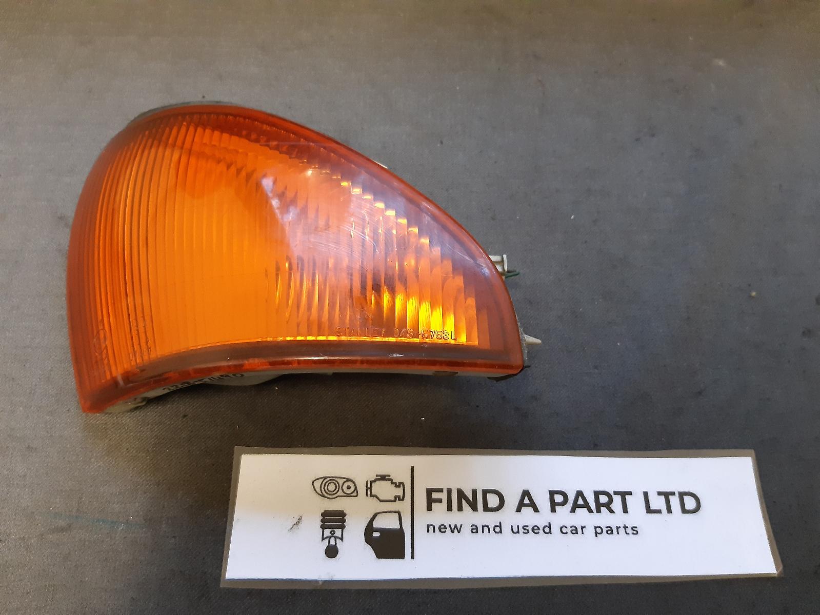 View Auto part Left Indicator/Fog/Side MITSUBISHI MAGNA 1994